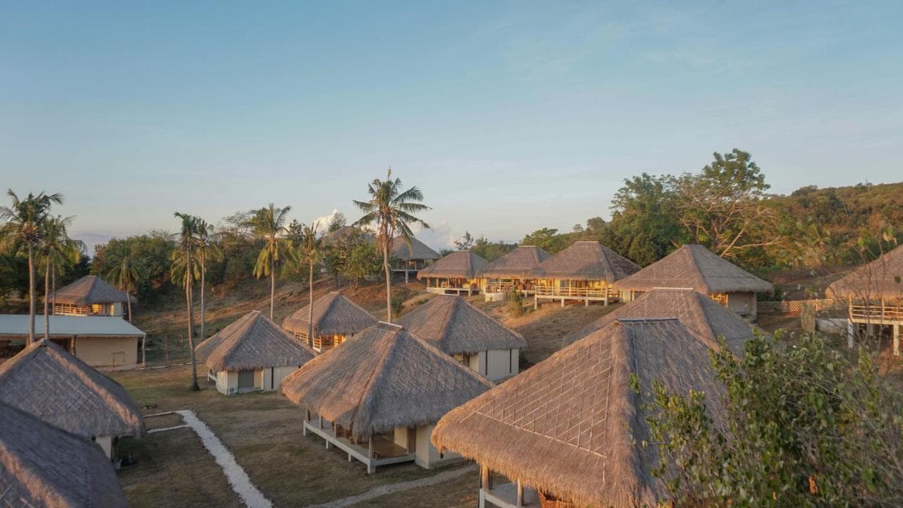 Bleu Mathis Gili Asahan 5