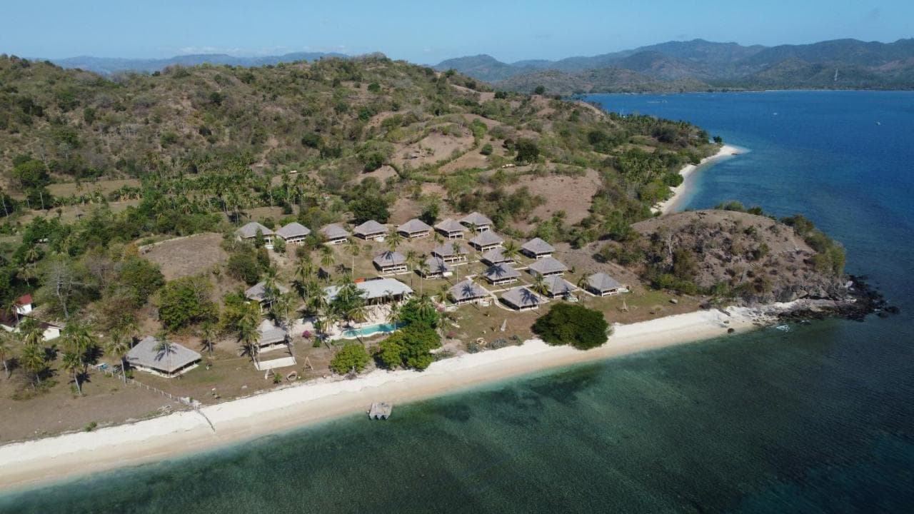 Bleu Mathis Gili Asahan 7