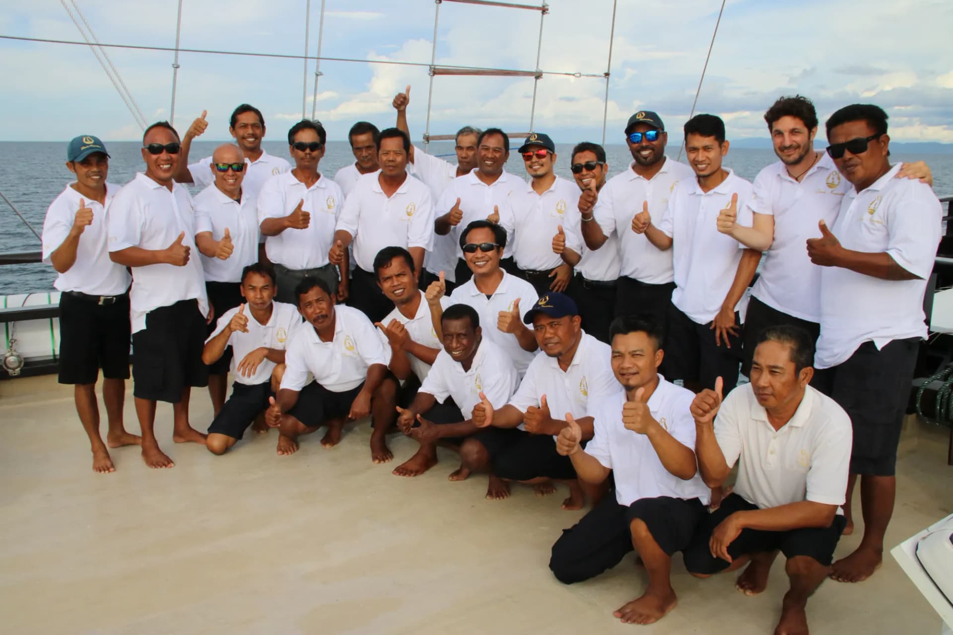 Dewi Nusantara 16