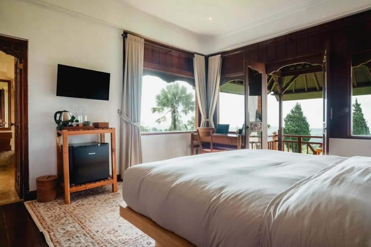 Girihill Farmhouse 6