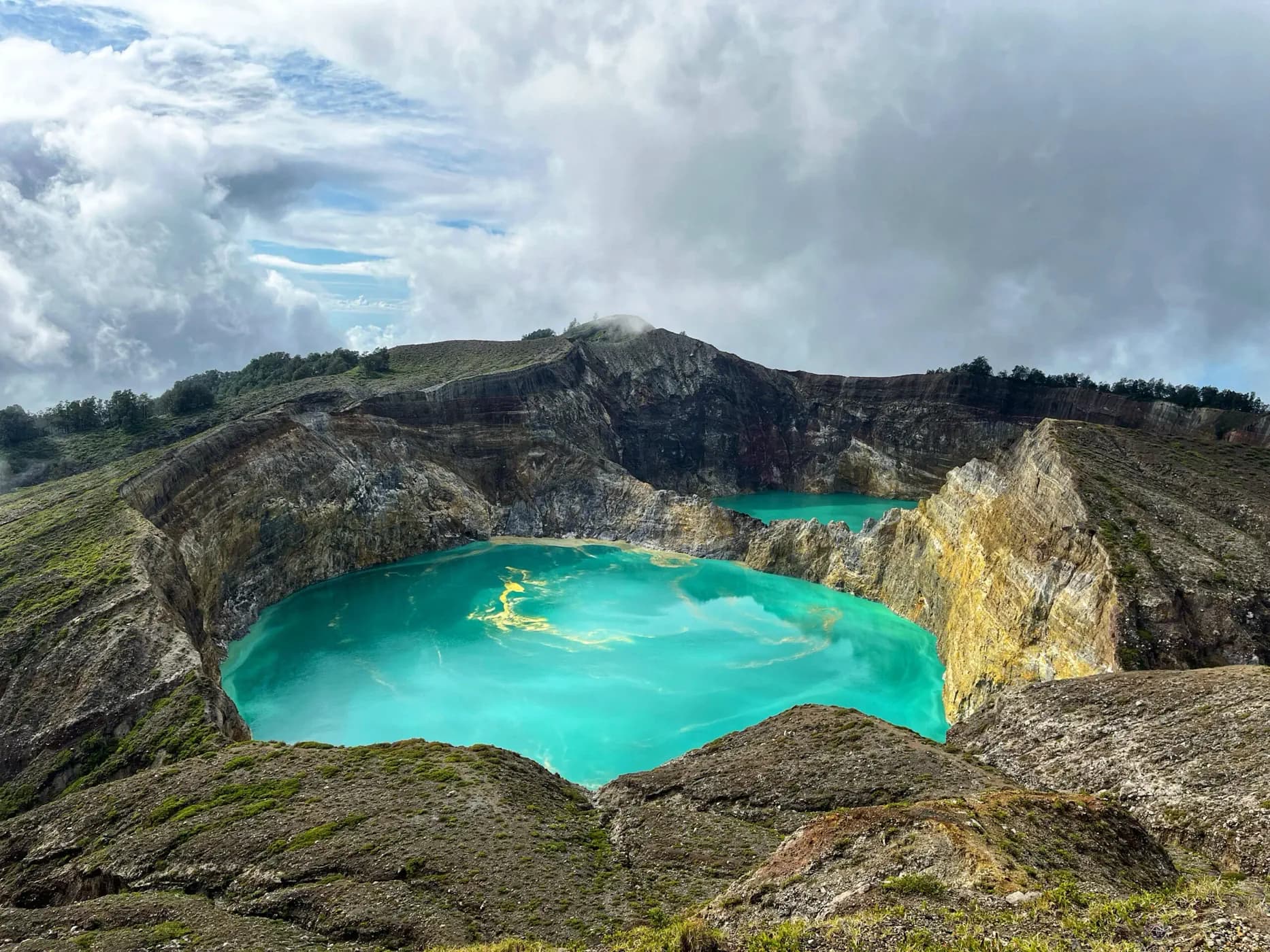 7 Days Flores Tour – Labuan Bajo – Waerebo – Riung – Kelimutu