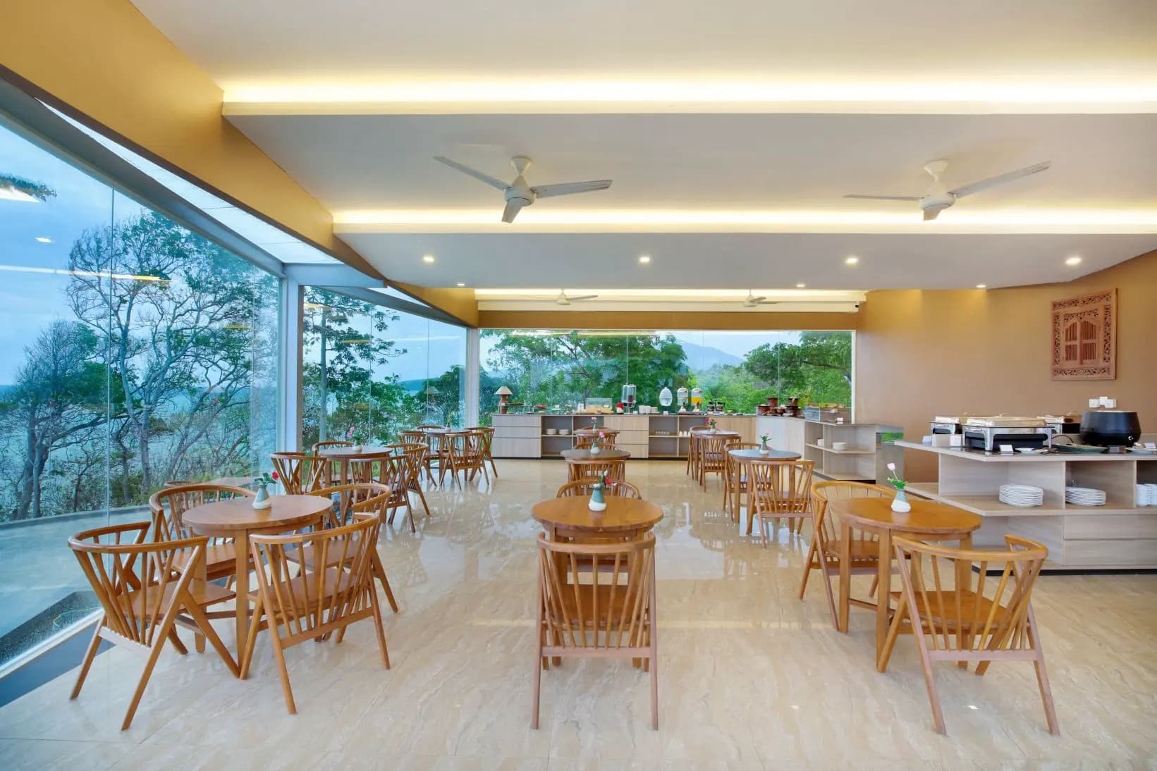 Royal Ocean View 11