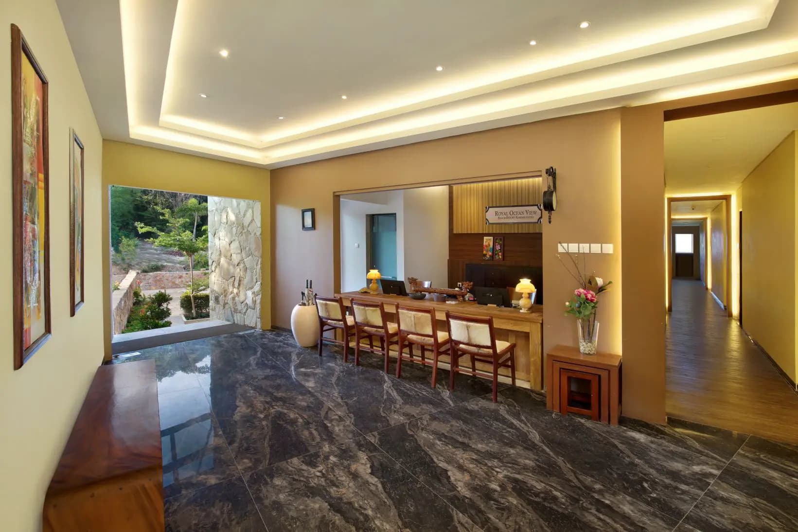 Royal Ocean View 13