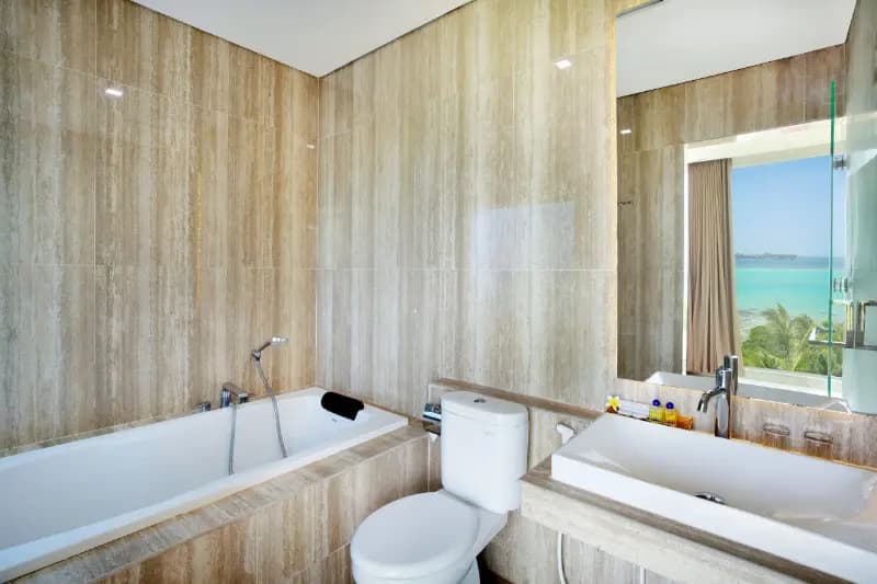 Royal Ocean View 17
