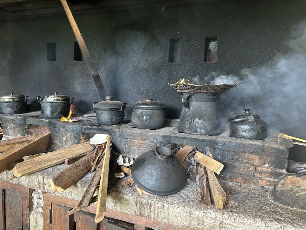 Traditional Cooking Class in Sidemen 9