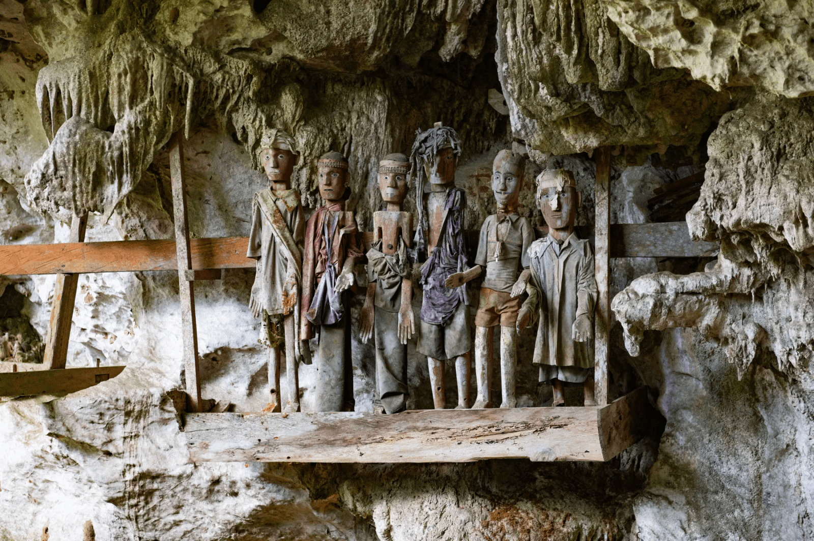 7 Days Tour in South Sulawesi | Toraja – Lake Tempe  – Rammang Rammang 3
