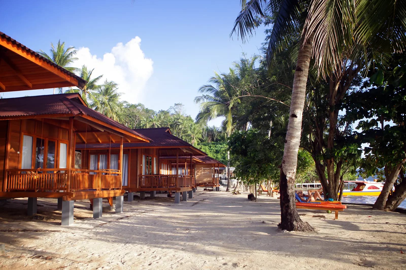 Bastianos Bangka Dive Resort 19