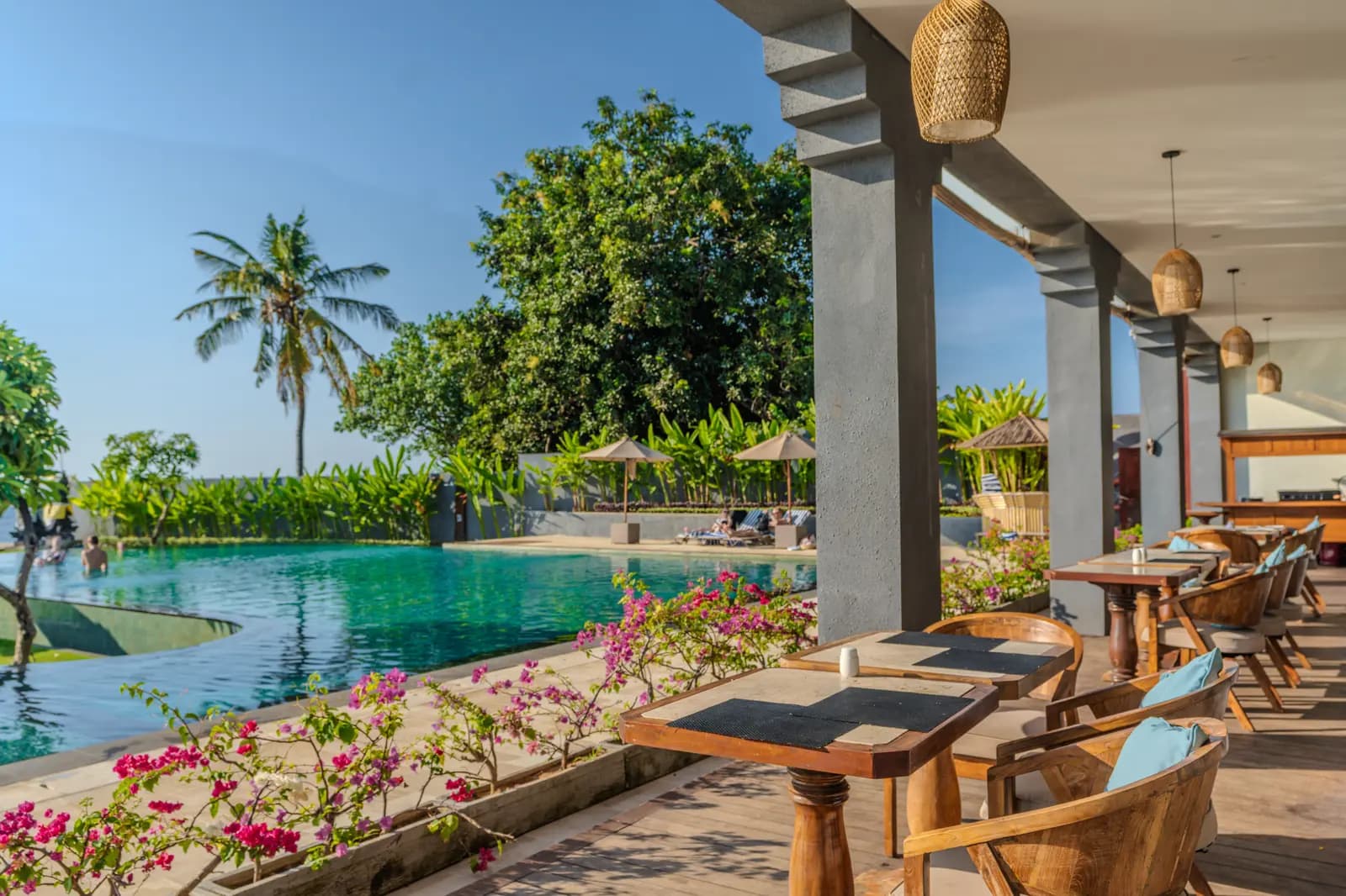 Lovina Beach Club & Resort 9
