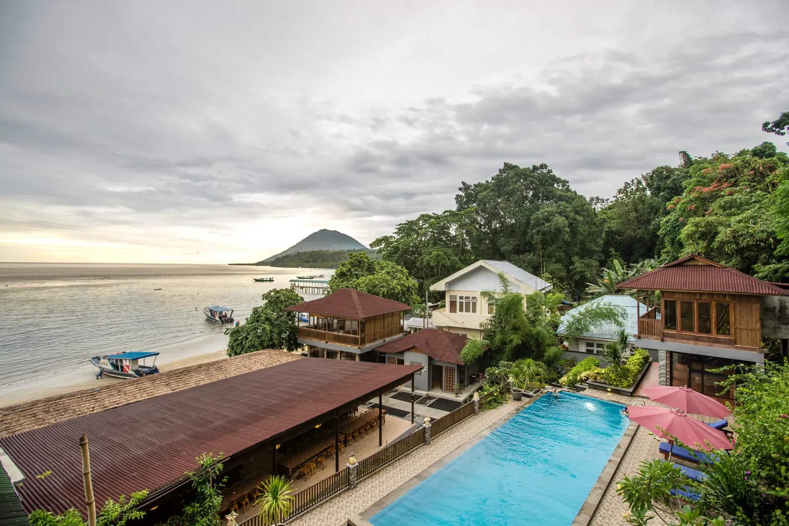 Bastianos Bunaken Dive Resort 11