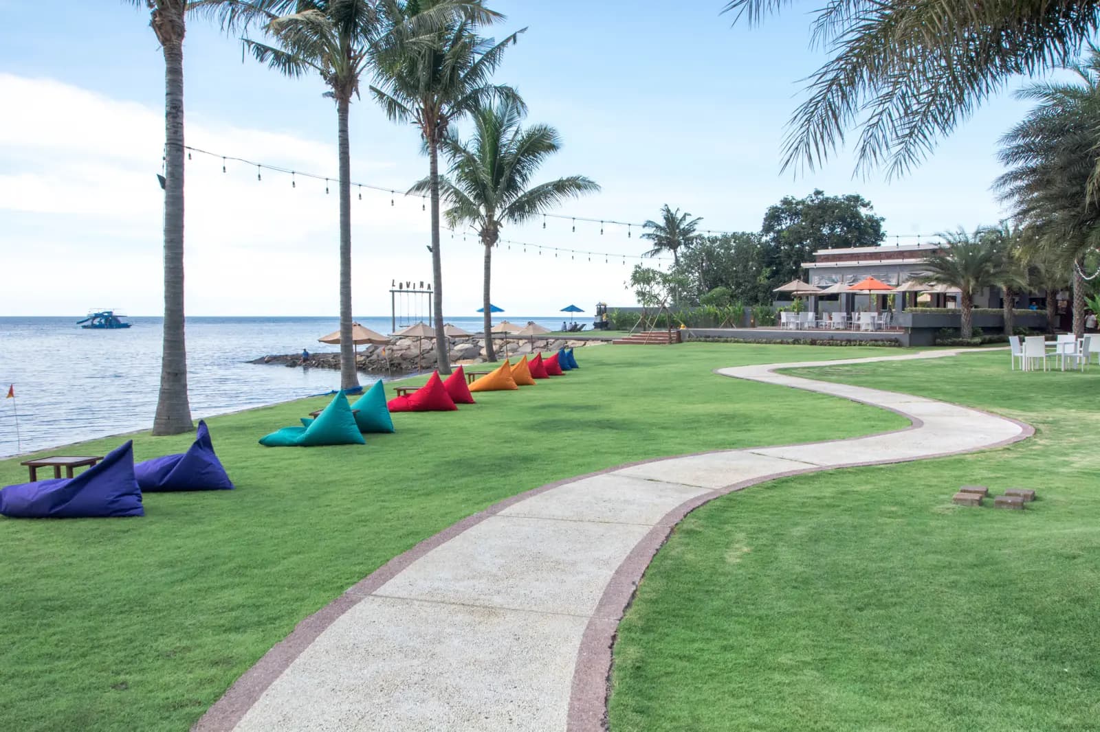Lovina Beach Club & Resort 5