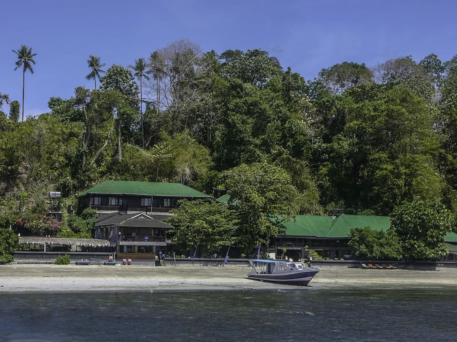 Bastianos Bunaken Dive Resort 20