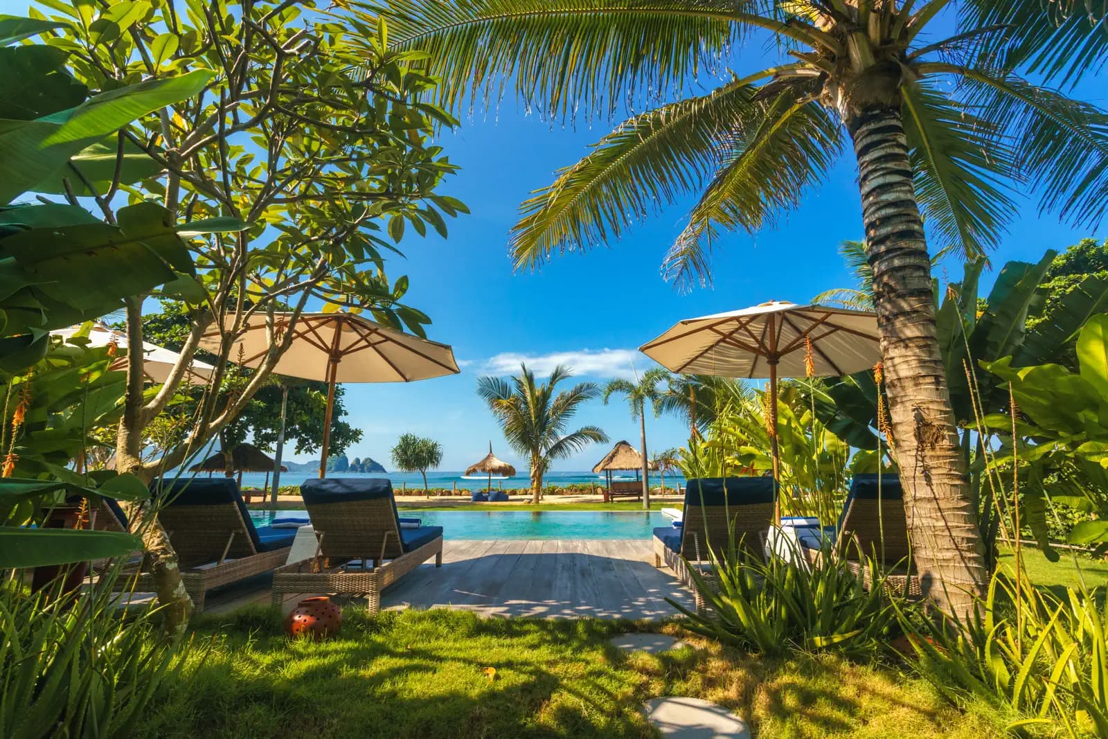 Segara Lombok Beach Resort 37