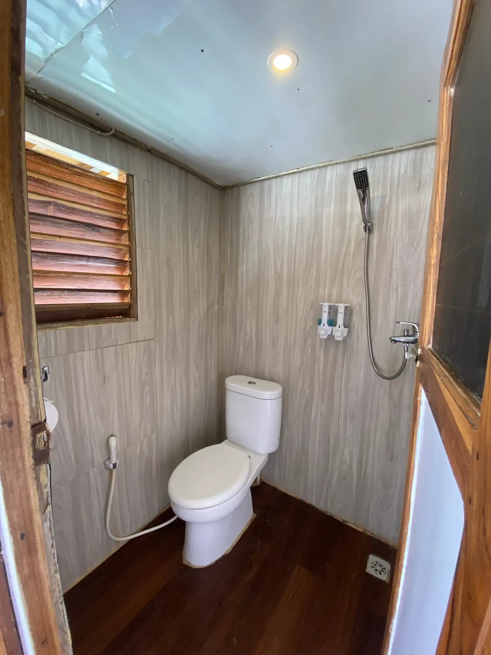 SIP Liveaboard 8