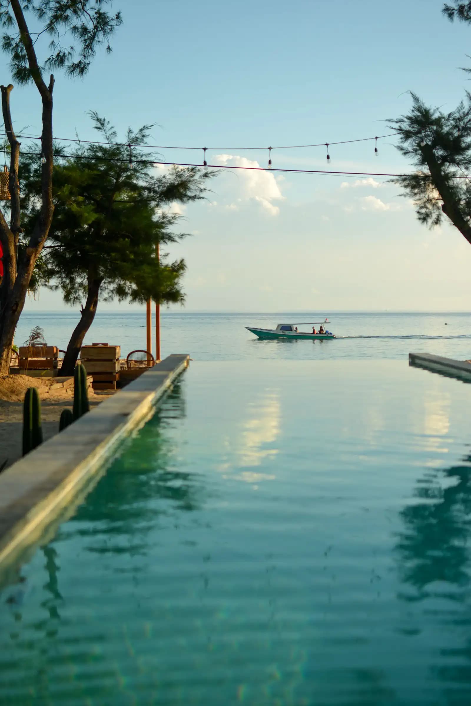 The Beach House Meno 6
