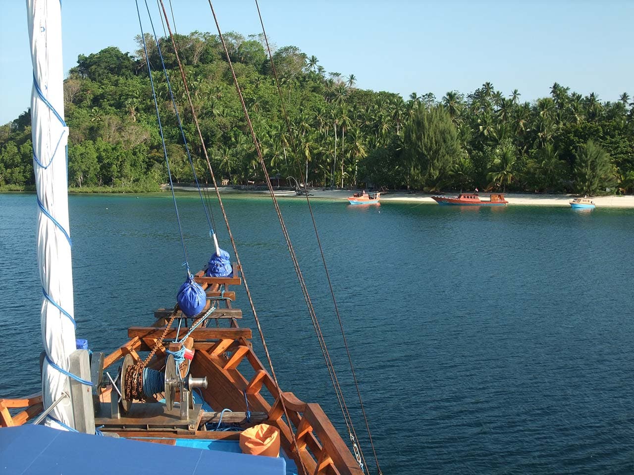 Sunshine Liveaboard 17