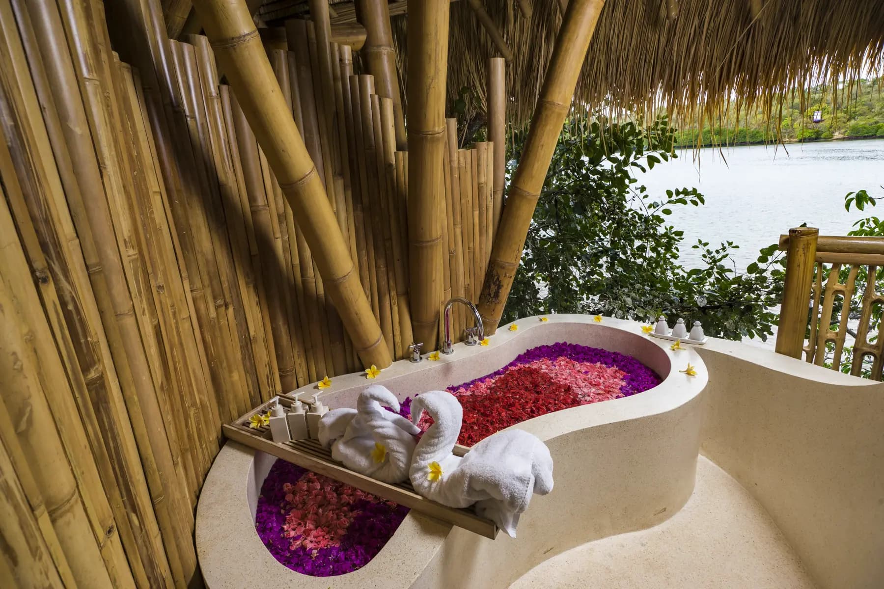 Menjangan Dynasty Resort 31