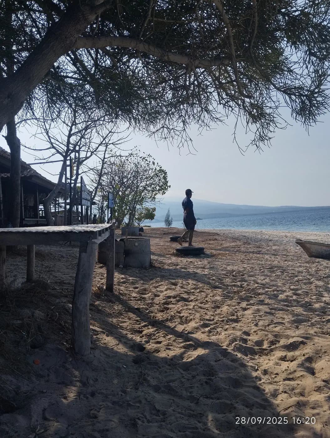 Lombok North East Secret Gilis Snorkeling and Camping Trip 16