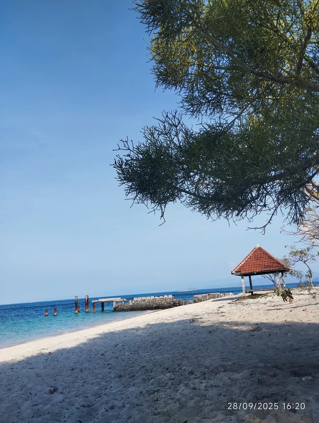 Lombok North East Secret Gilis Snorkeling and Camping Trip 17