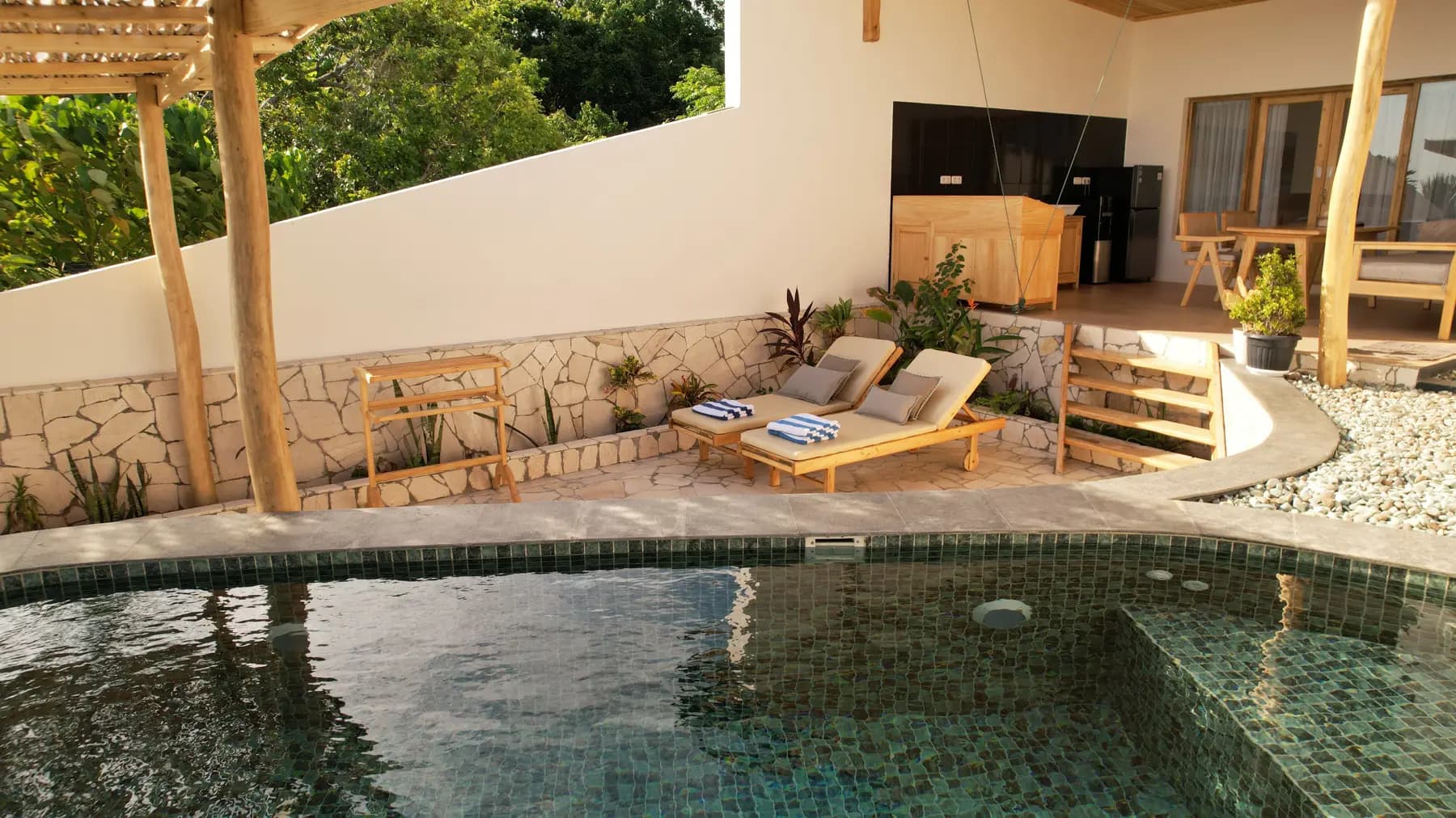 Akasha Beach 17