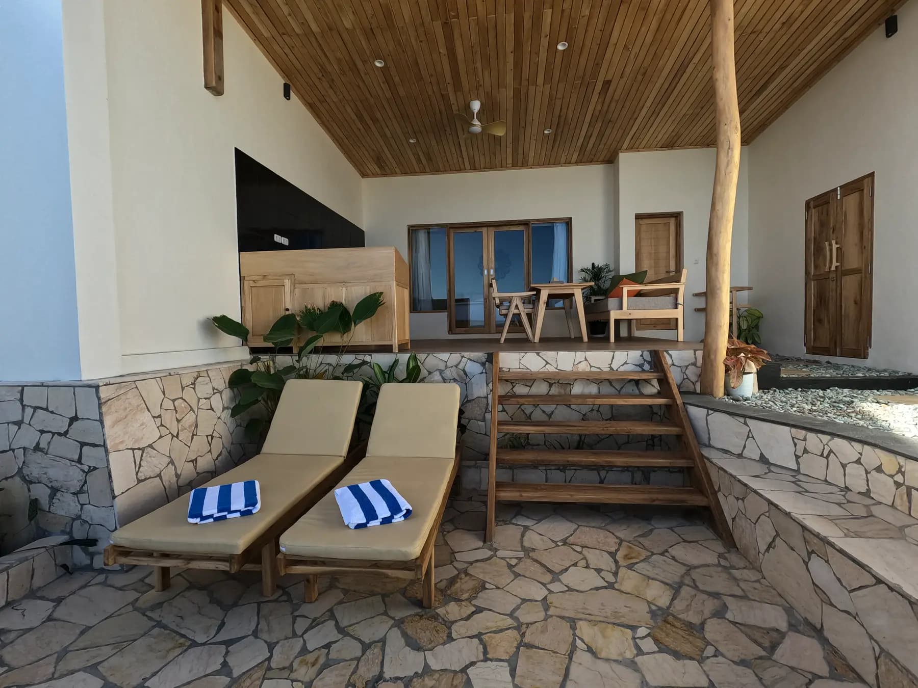Akasha Beach 21
