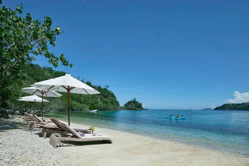 Ayana Komodo Waecicu Beach 23
