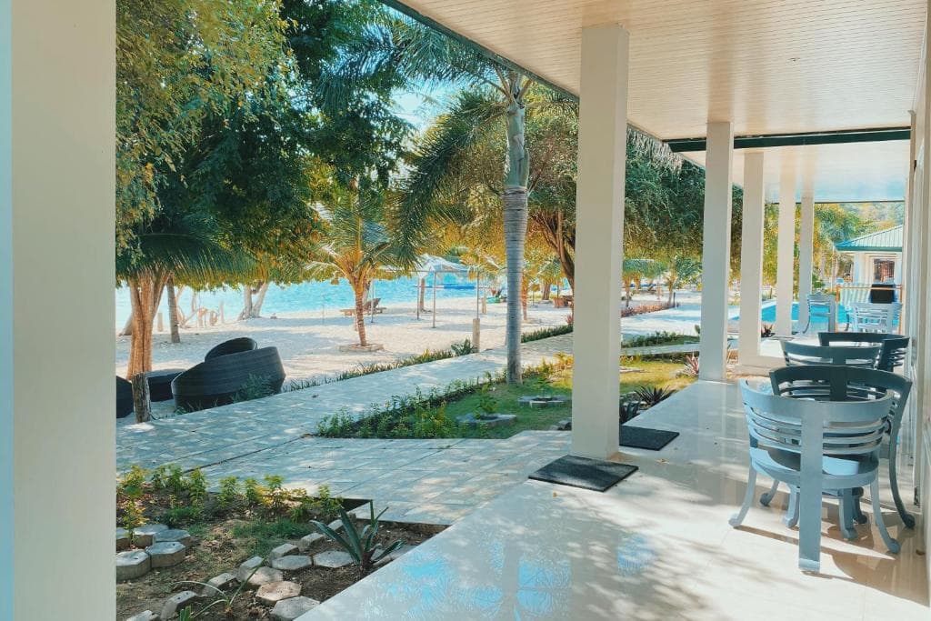Sylvia Hotel & Resort Komodo 19