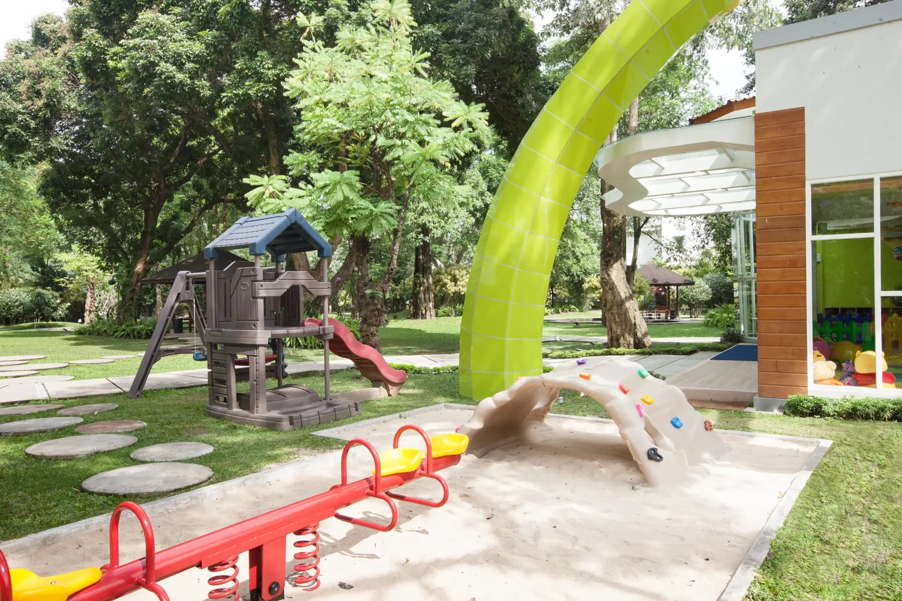 Royal Ambarrukmo 38