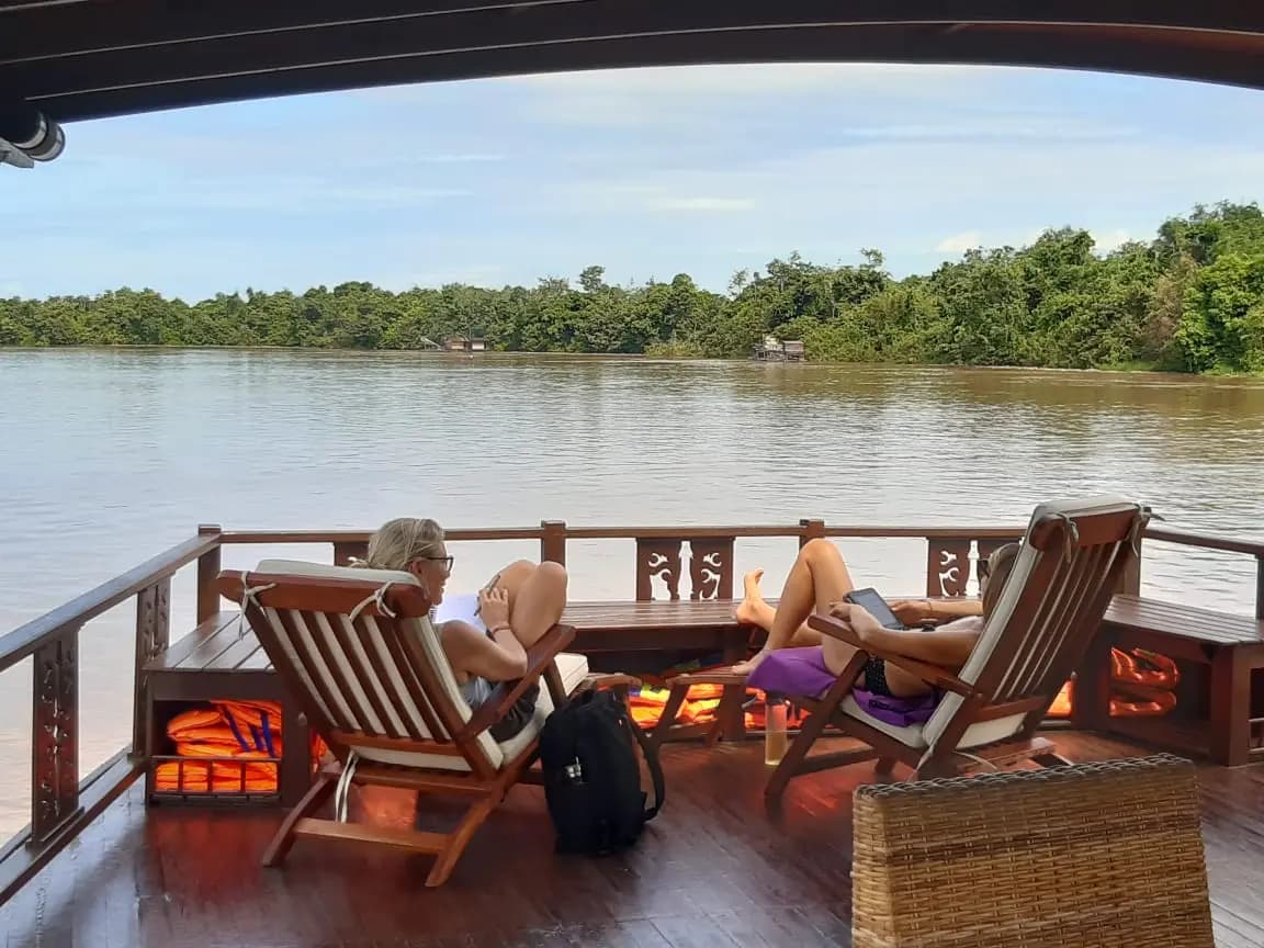 Rahai’i Pangun Orangutan & Dayak Village Cruise 10