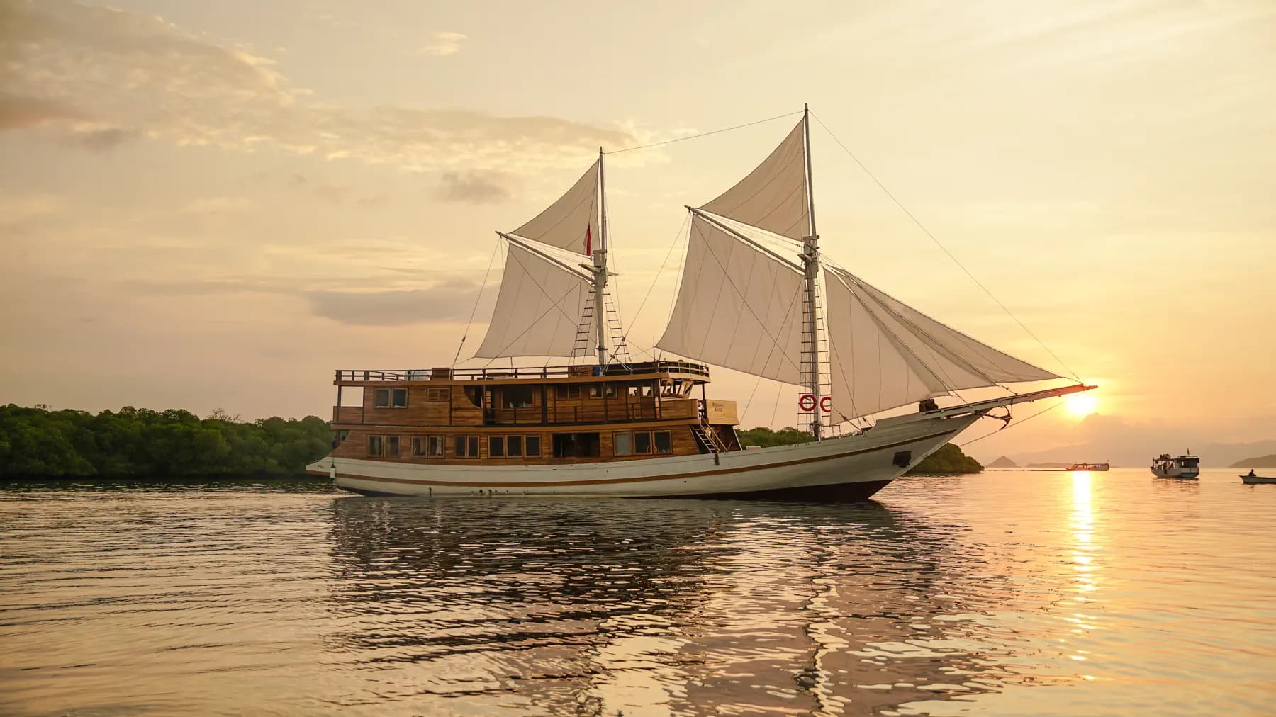 Sundari Voyages 6