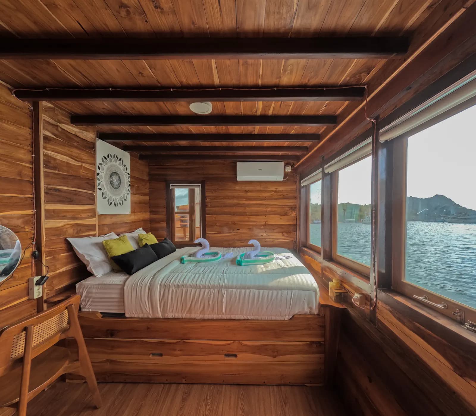 Sundari Voyages 24