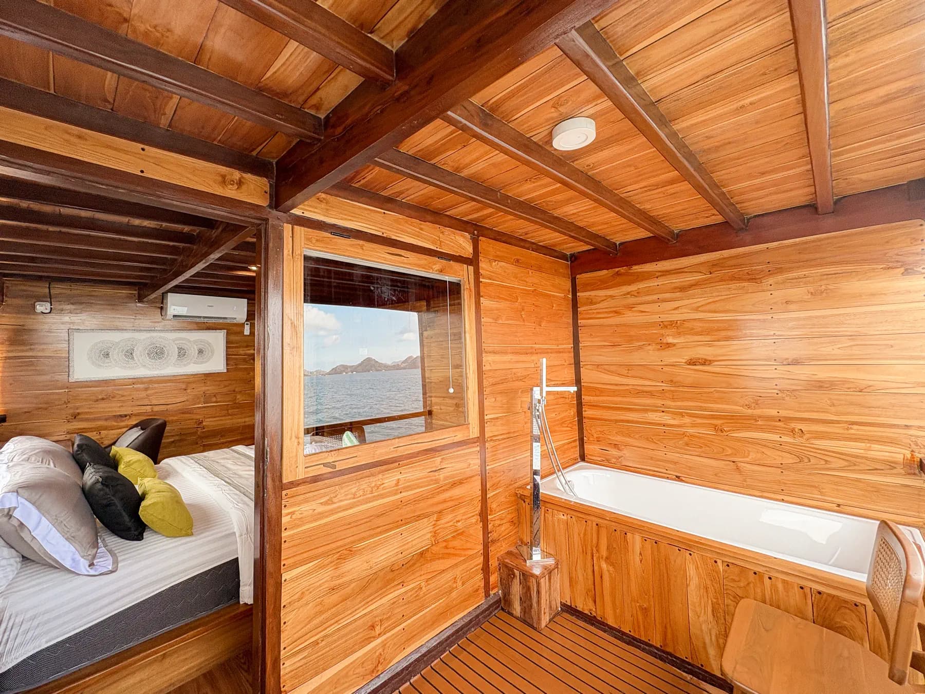 Sundari Voyages 11