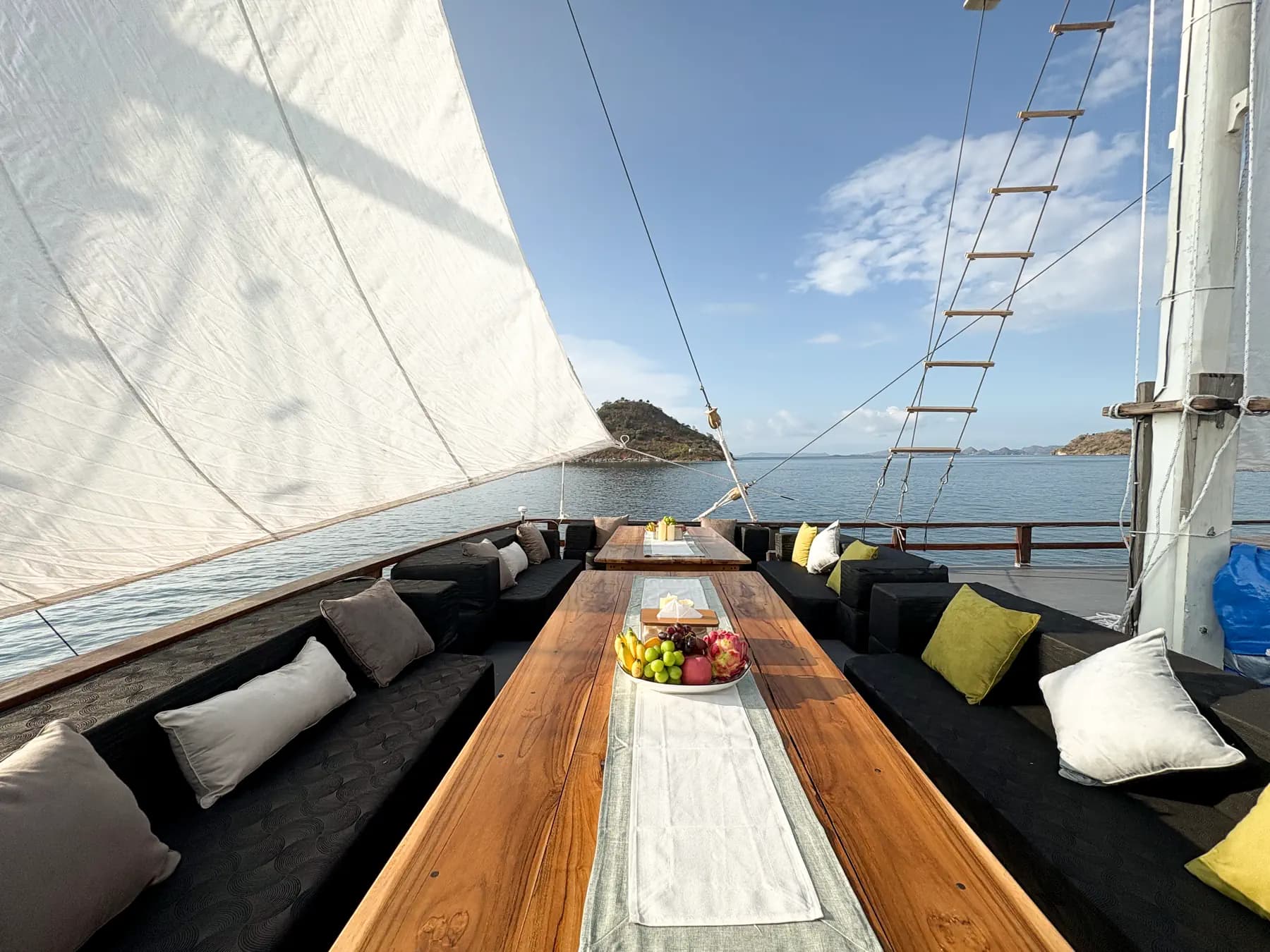 Sundari Voyages 16