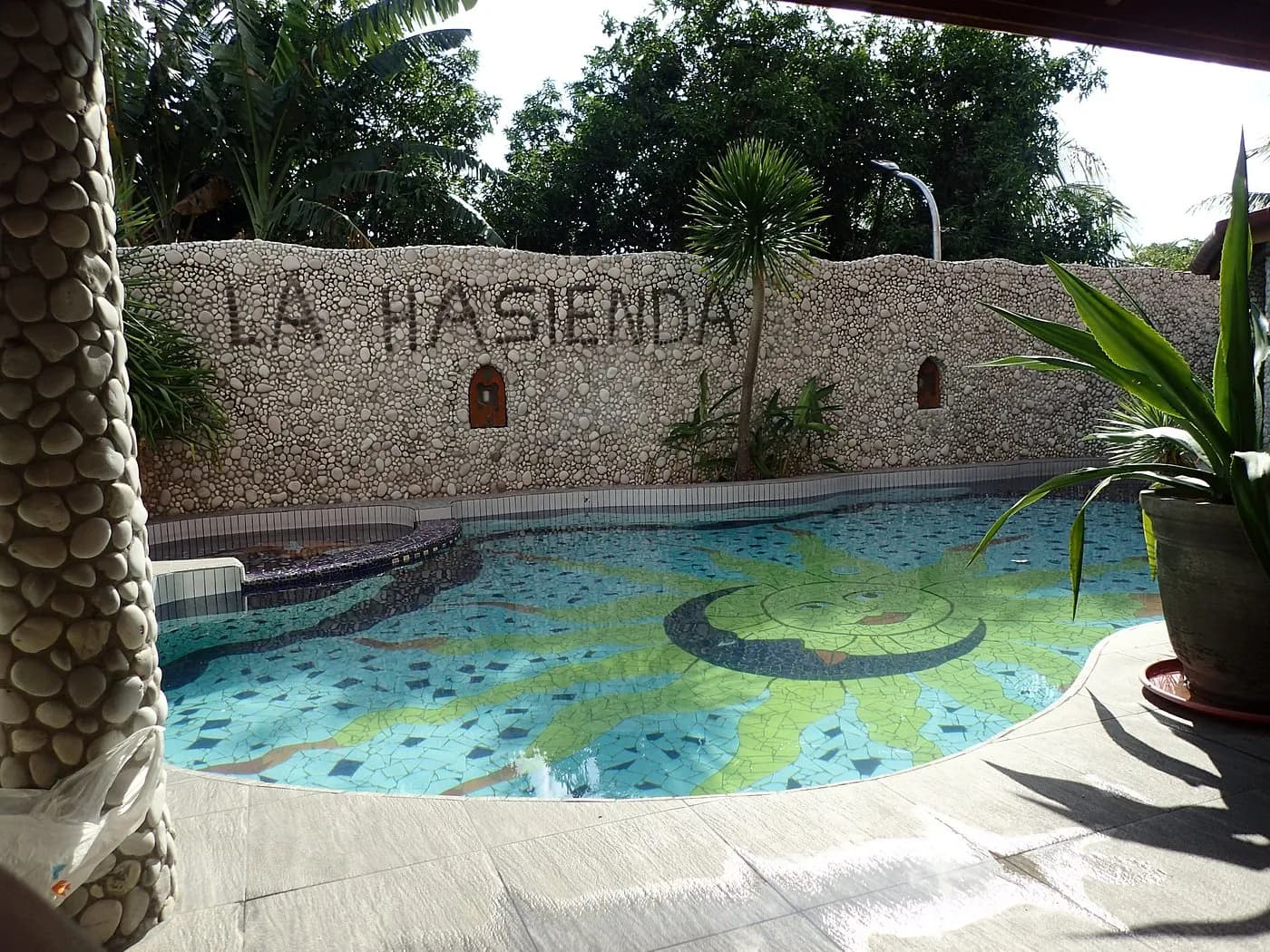 La Hasienda 18