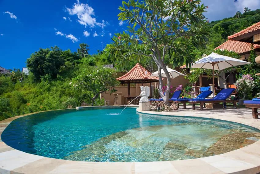 Blue Moon Villas Amed 6