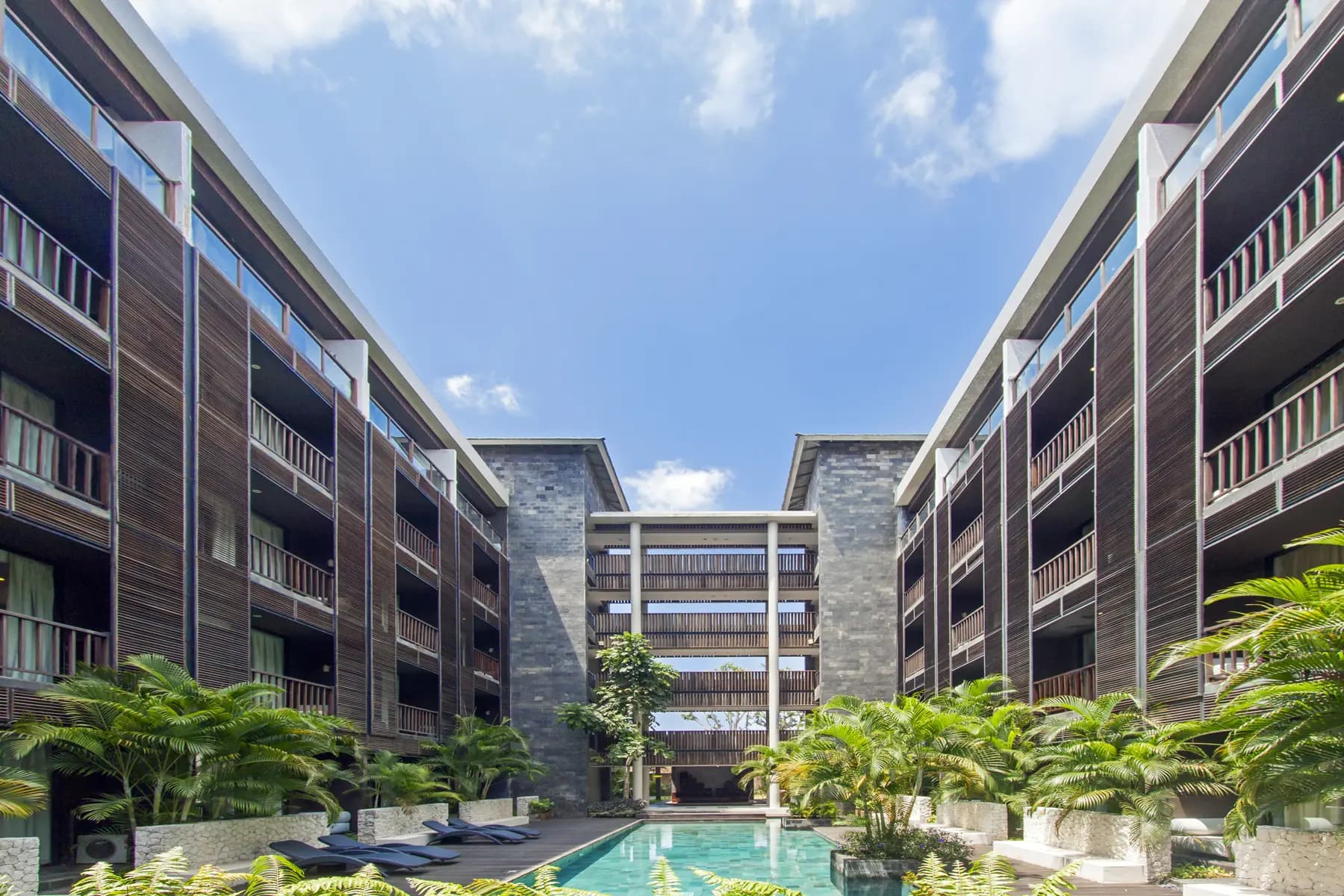 Le Grande Uluwatu 1