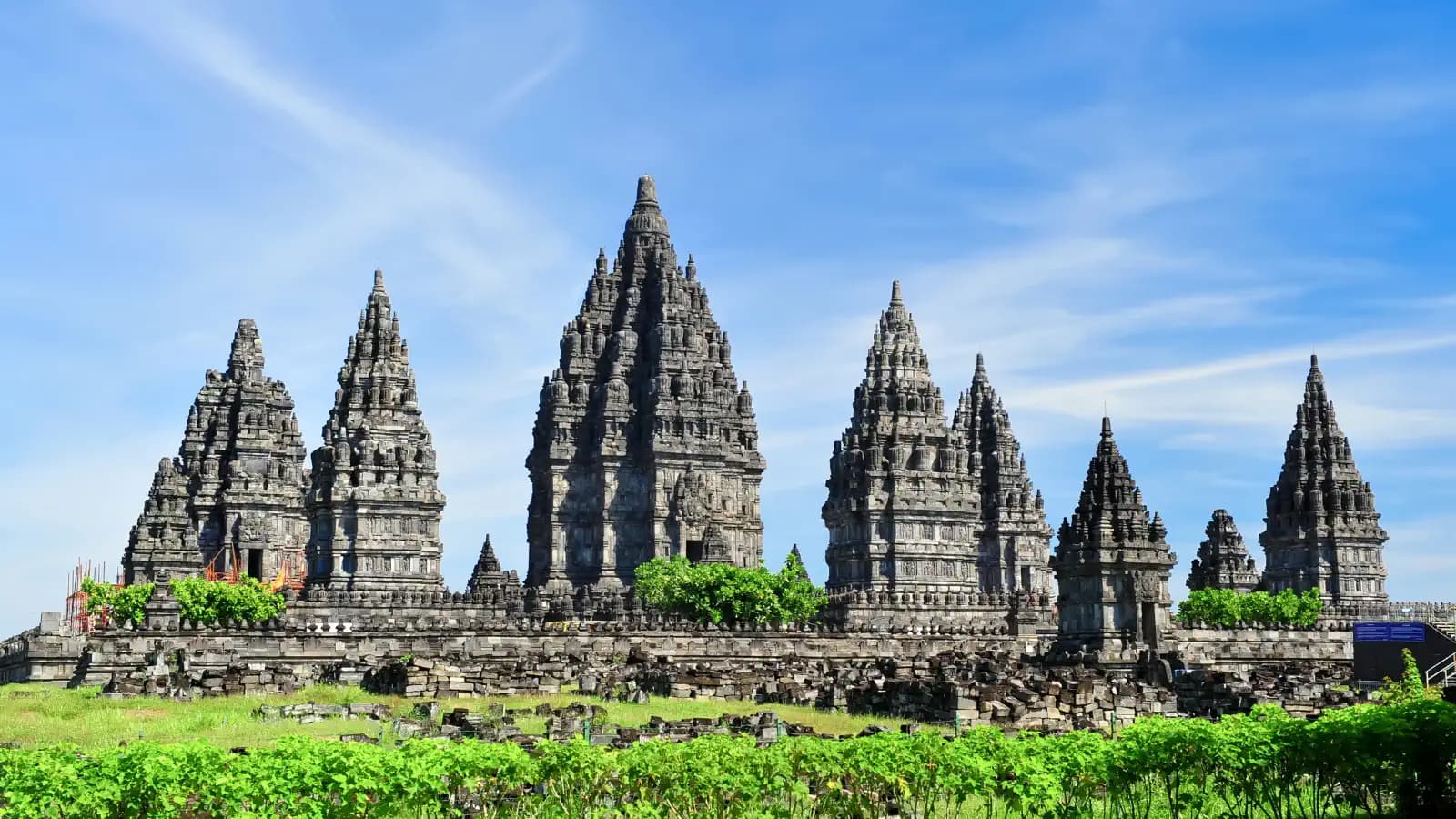 La légende de Roro Jonggrang : le mythe ancien de Prambanan et la malédiction des couples