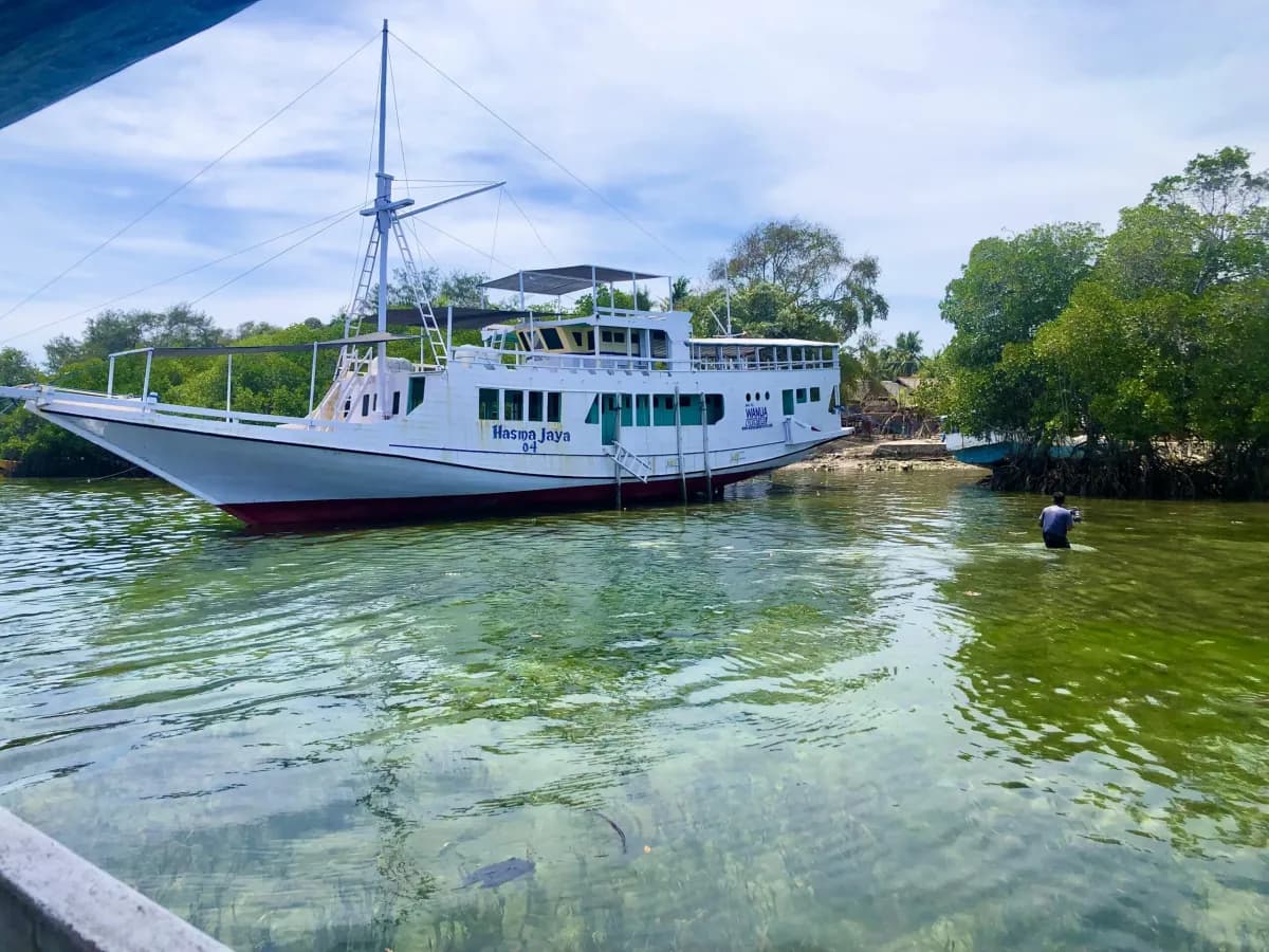 Moyo Island Resort 5