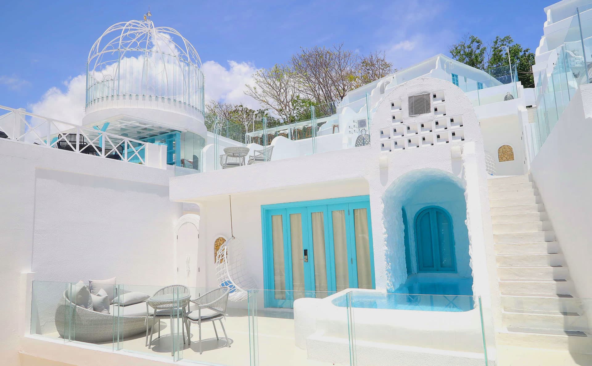 Loccal Collection Hotel