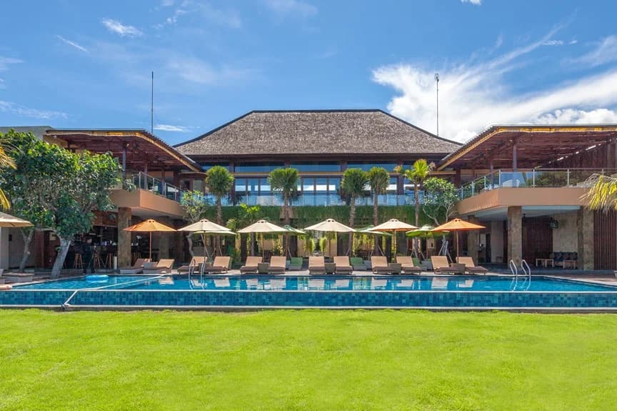 d’Nusa Beach Club and Resort