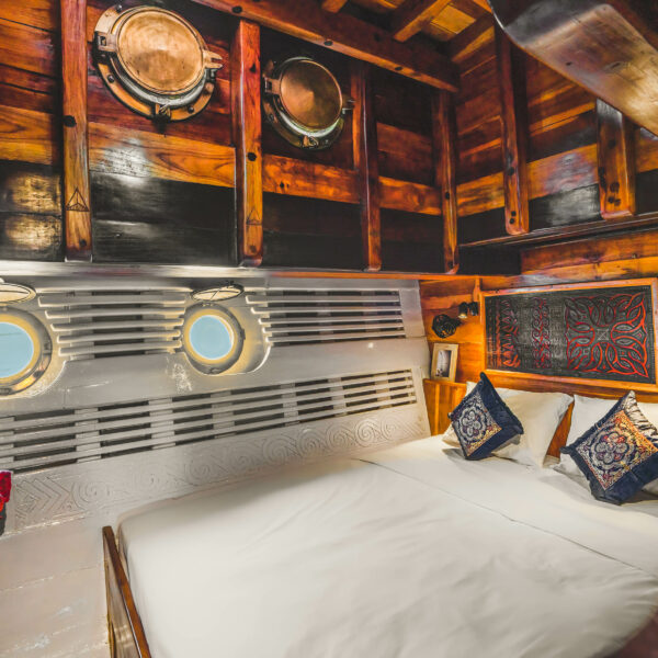 Calico Jack Double Cabin