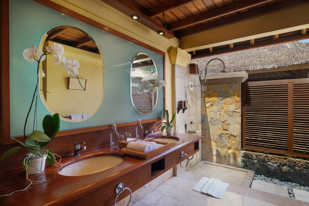 Mimpi Resort Menjangan Villa Bathroom