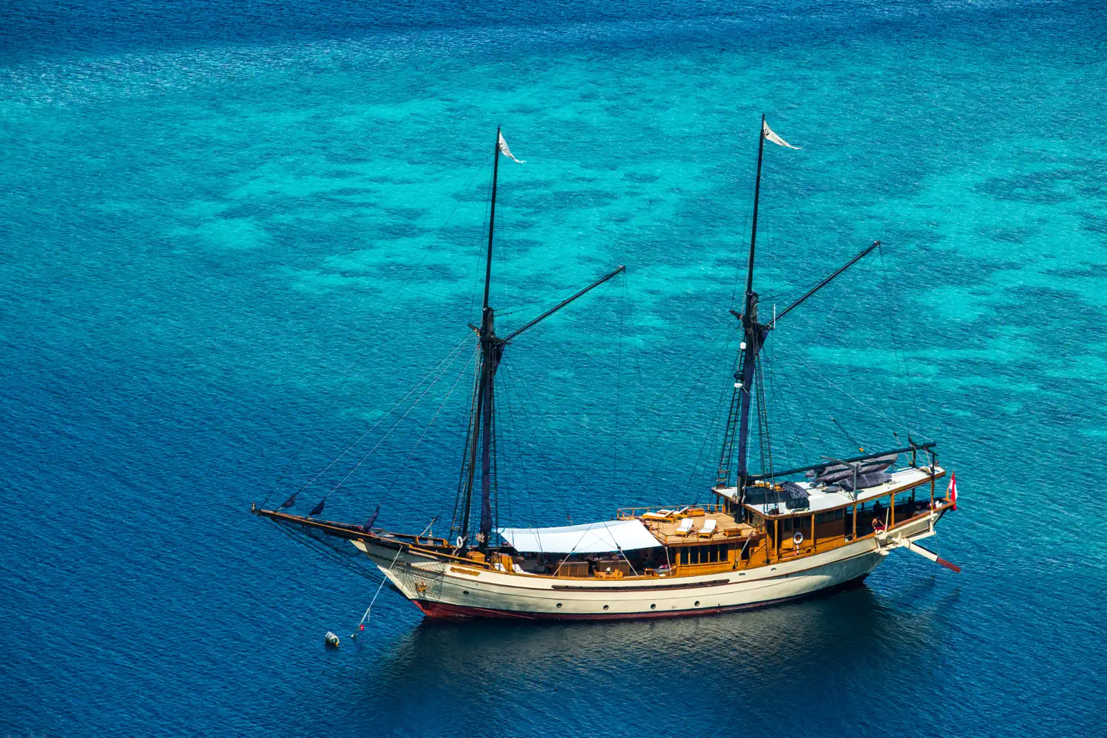 Silolona liveaboard