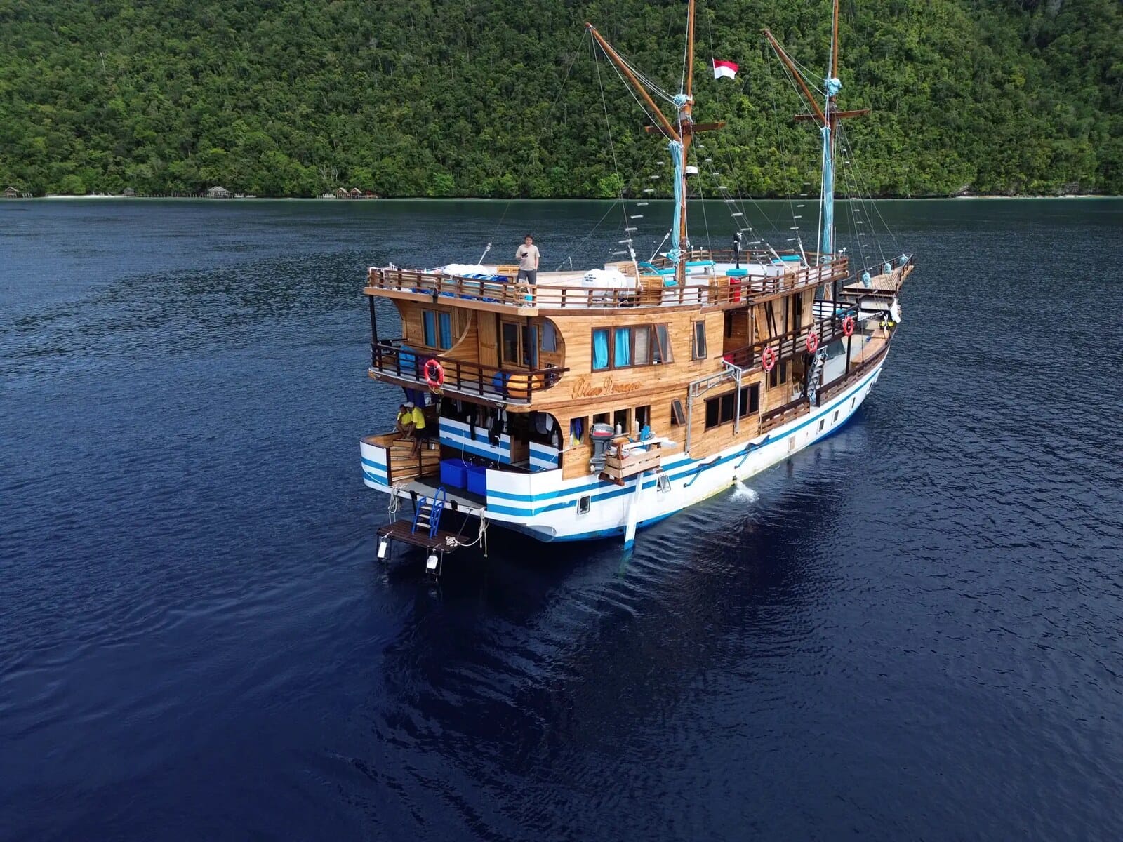 Blue Dream Phinisi liveaboard