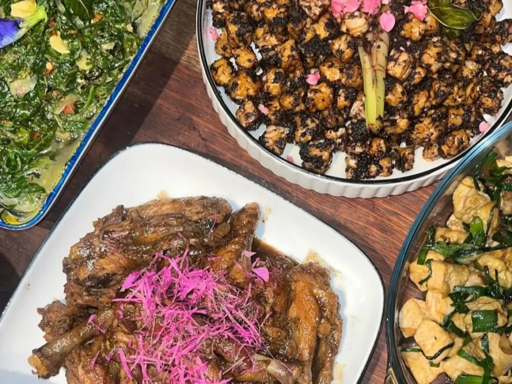 Meal of Javanese dishes served after the Bhumi Bhuwana cooking class