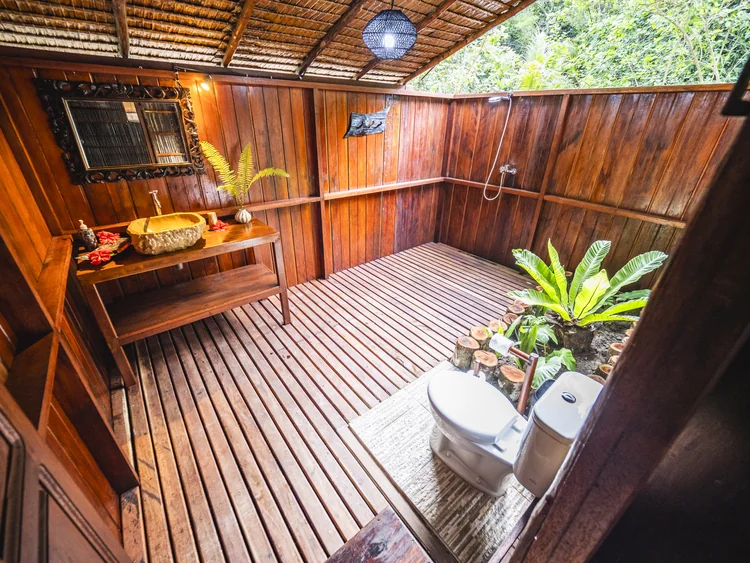 Open-air bathroom of a Raja Ampat Garden View Cottage