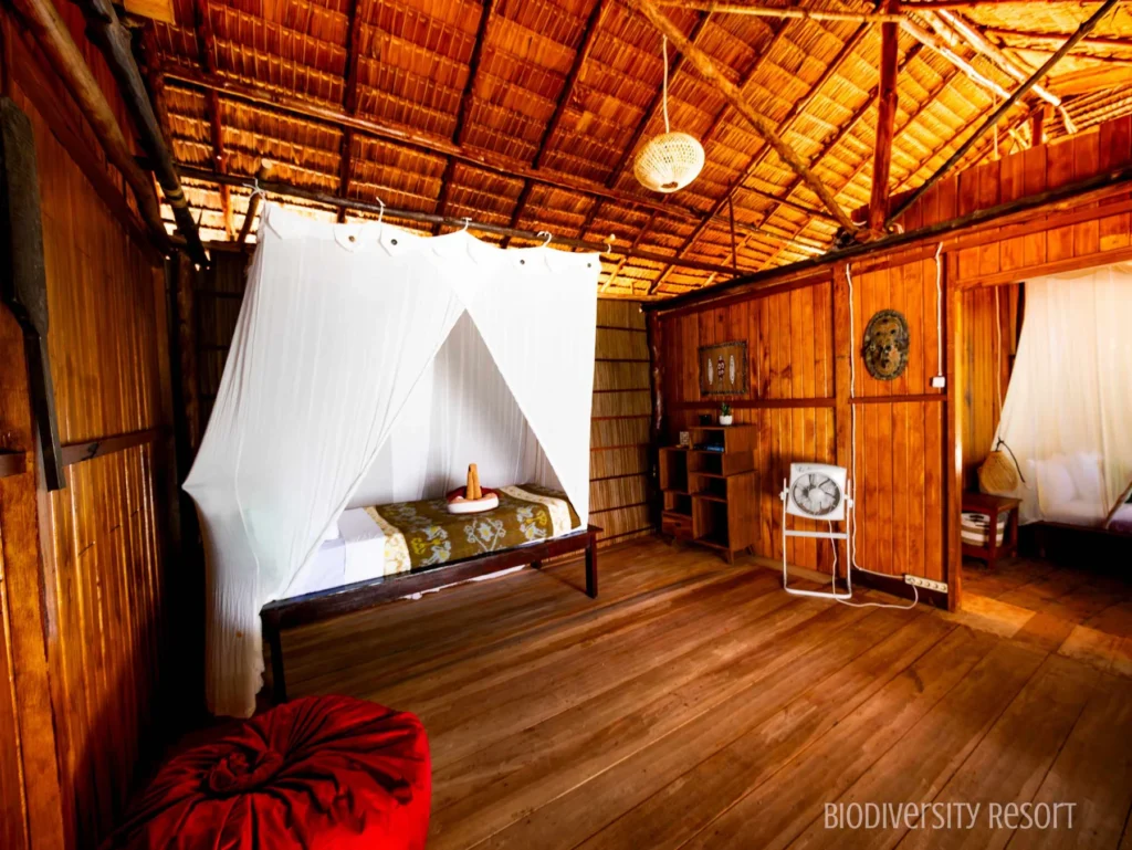 Adjoining room of a Deluxe Cottage Suite